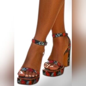 Katy PerryThe Steady Sandal